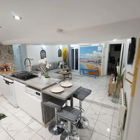 Au Coeur Du Vieux Emplacement Ideal! Apartment Nice